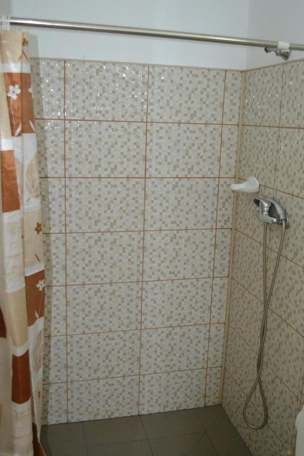 Pensiunea Bety Tutulesti Exterior foto